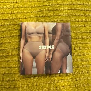 NWT SKIMS sculpting high waist brief